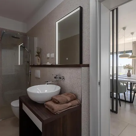 Laguna Marina Vila Krnica